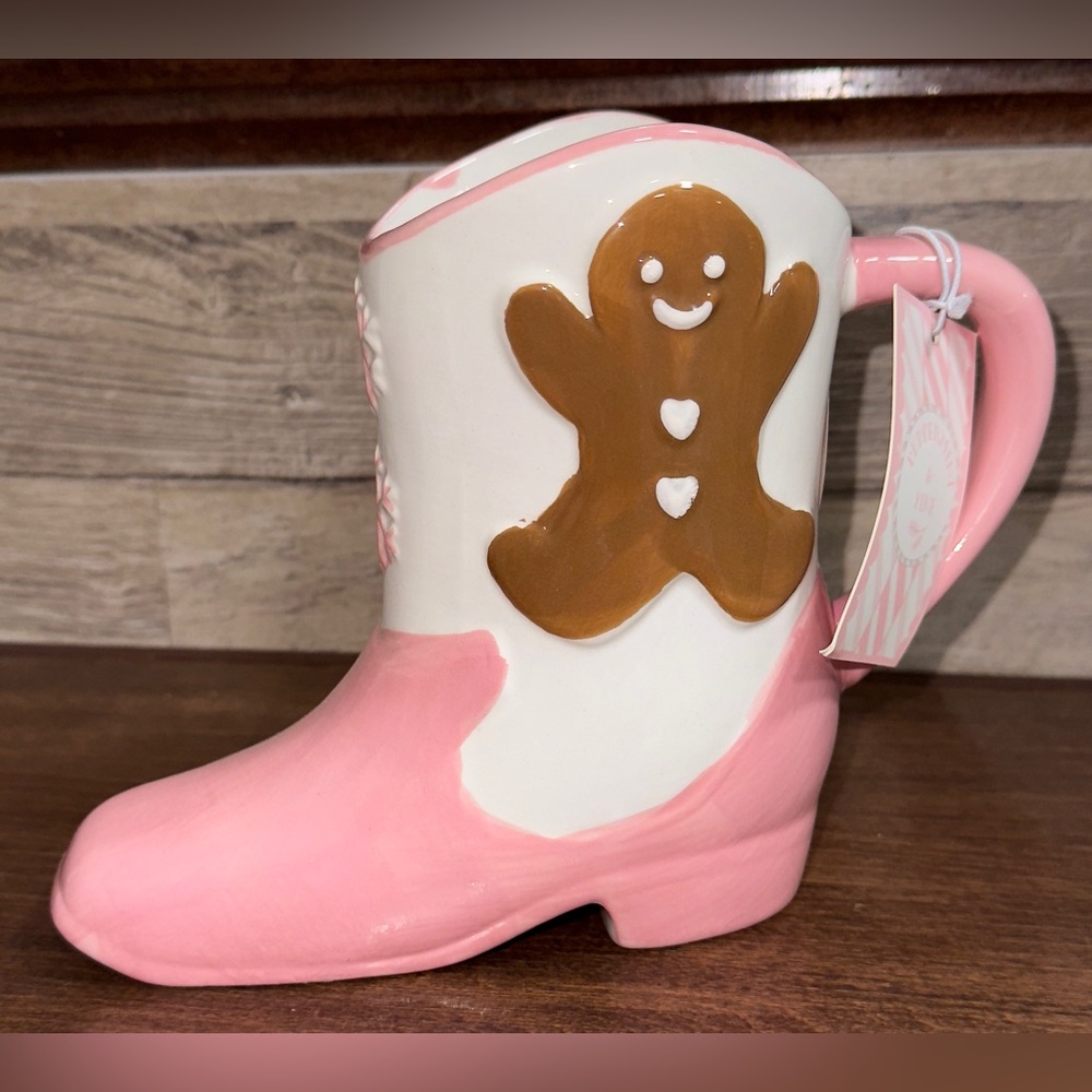 Super Cute 🥰 Hand Painted Gingerbread Man Pink Cowgirl Boot 👢 Mug - NEW